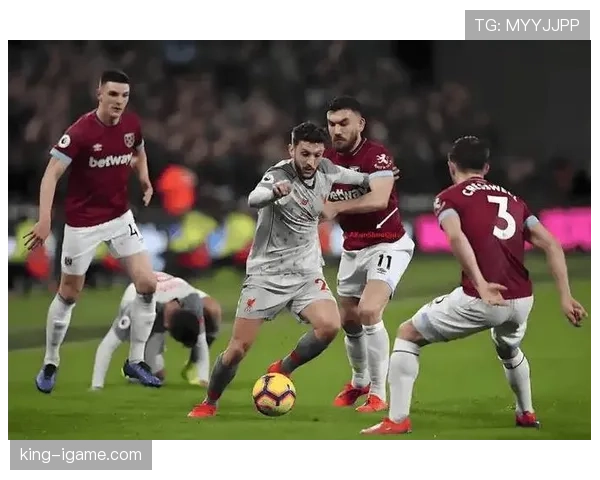 本坦库尔战术解析：如何通过中场调度实现攻守平衡