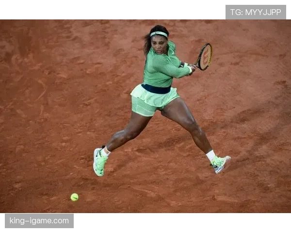 奥格斯堡中路渗透战术奏效,力克强敌展现争胜决心 奥格斯堡中路渗透战术奏效,力克强敌展现争胜决心