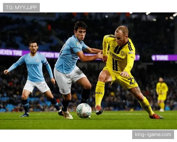 萨内国家队近期表现稳健,进攻端持续提升 萨内国家队近期表现稳健,进攻端持续提升