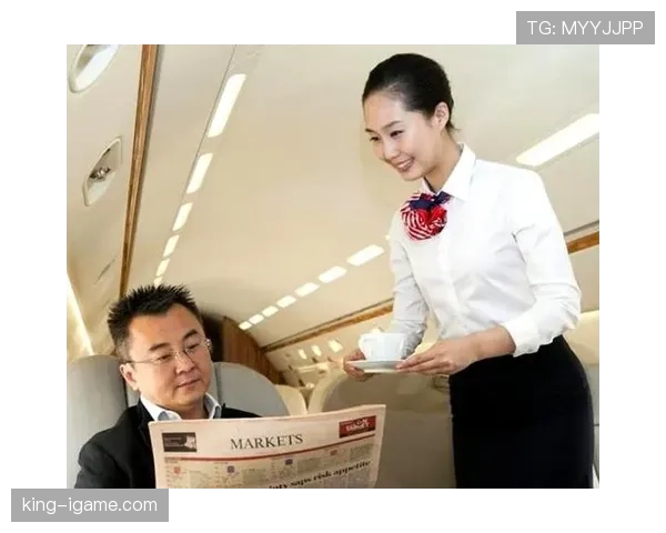 恩比德赛后直接钻进私人飞机吃牛排，这哪是打完球，分明是去度假的吧？