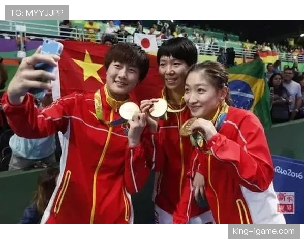 谌龙赛场上冷如冰，私下却敢花十万买包，感觉像换了个人似的！